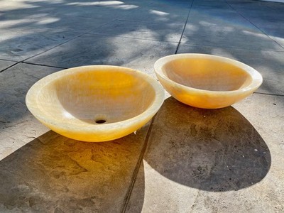 Creamy translucient natural stone round sinks