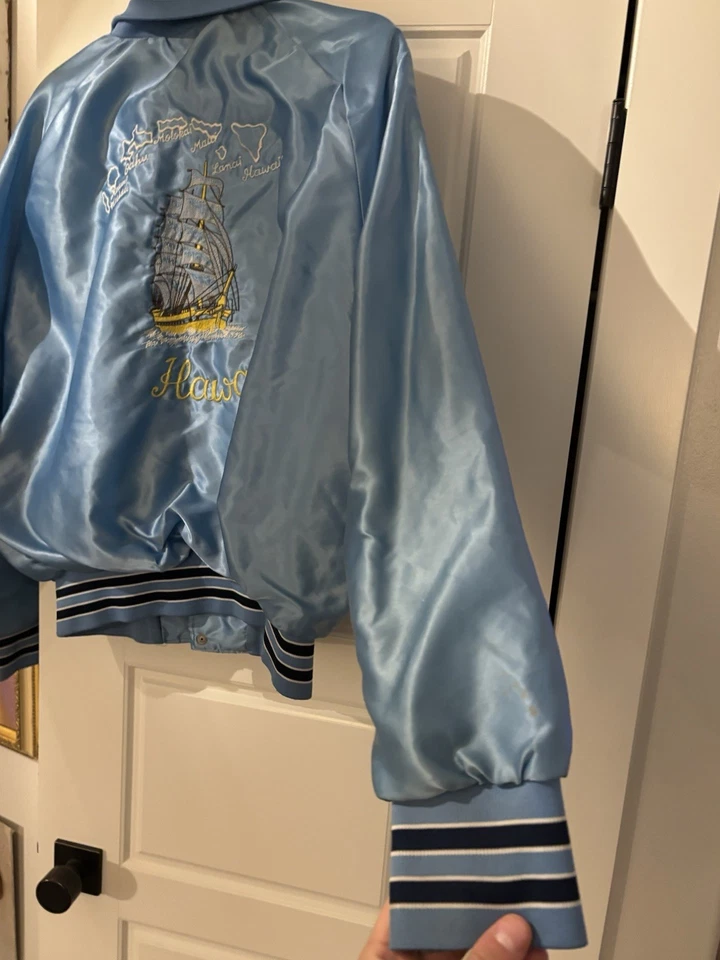 Vintage Post WWII Souvenir Hawaii Satin Bomber Jacket Named Large - Image 4 of 4