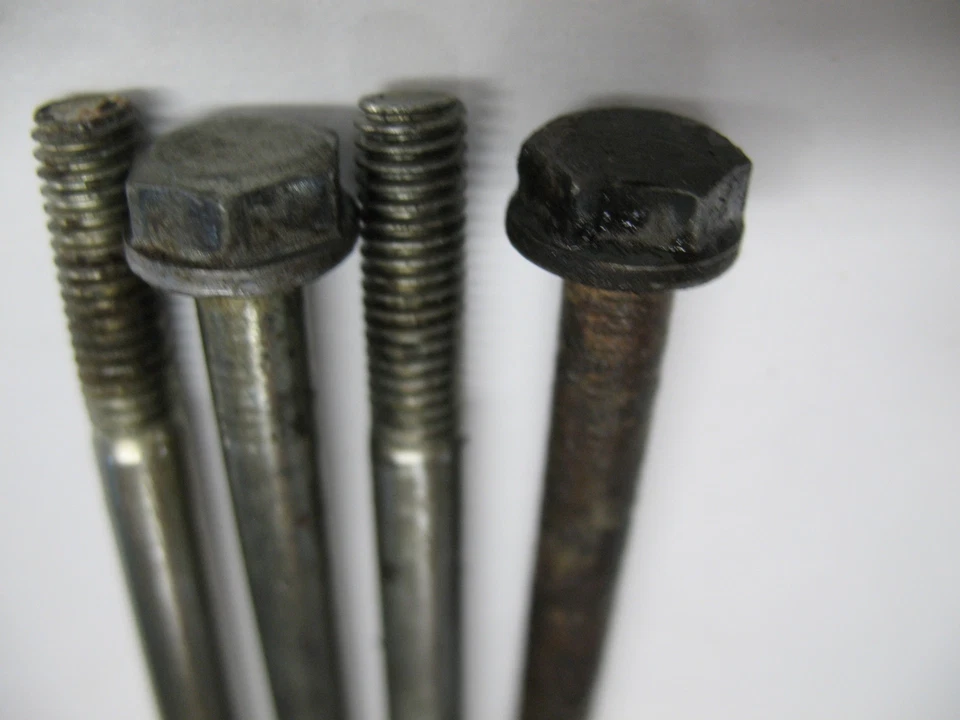 Kawasaki CSR KZ650 KZ 650 1981 cadena piñón cubierta tornillos 120P0670 Foto 3 de 4