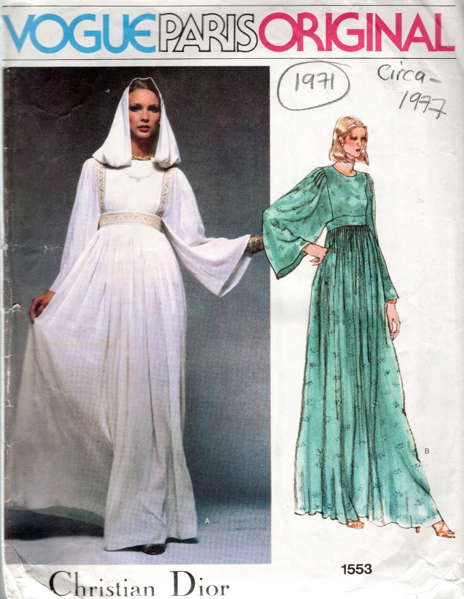 1977 Vintage VOGUE Sewing Pattern B36