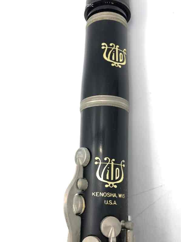 Vito Kenosha Wis Musical Instrument Woodwind With Black Hard