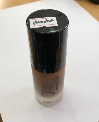Glo skin beauty Liquid Luminous Foundation SPF18 MOCHA, Retail $58 Fast Shipping - Picture 3 of 3