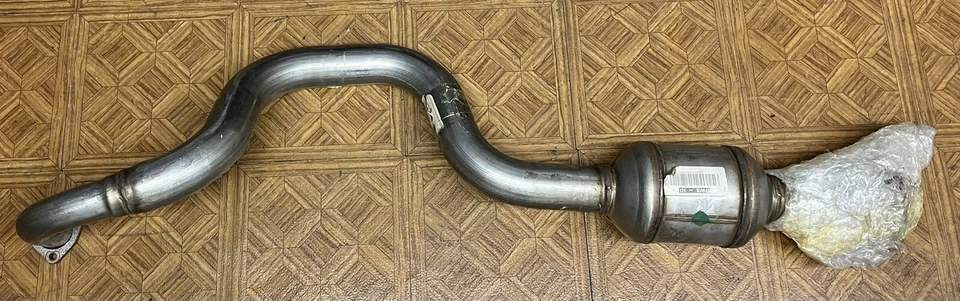 Isuzu NPR-HD PIPE. Exhaust pipe and silencer. OEM 8-97289-553-1 , 8972895531 - Image 2 of 4
