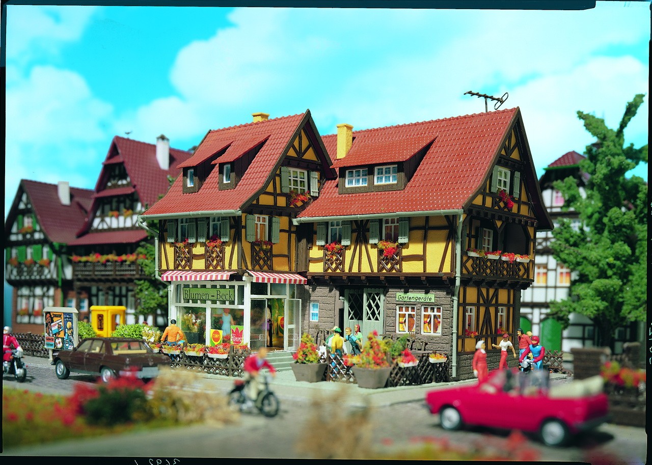 Vollmer 43692 H0 Blumengesch&auml;ft mit Inneneinrichtung