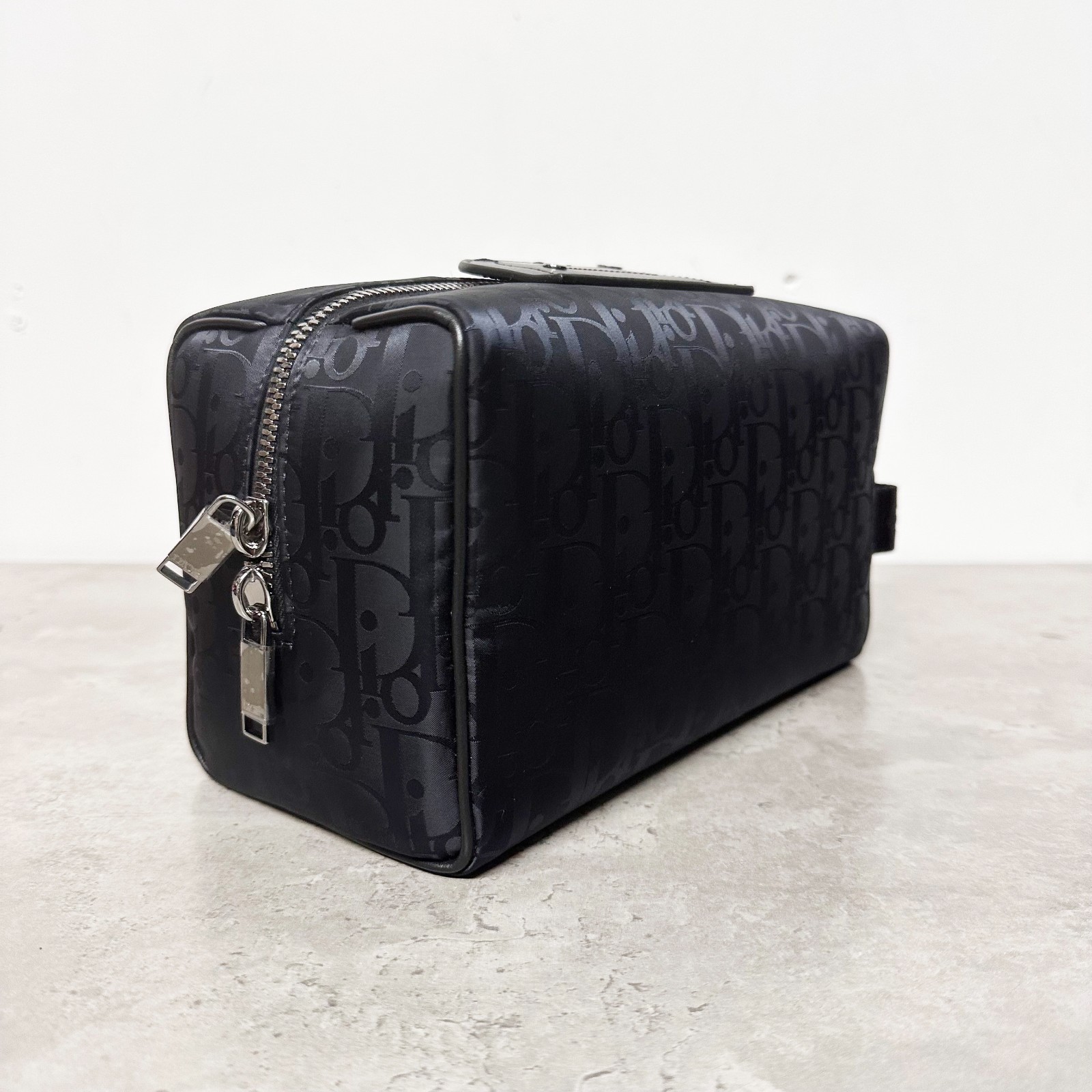100percent AUTHENTIC CHRISTIAN DIOR TOILETRY CD WASH BAG MENS MESSENGER image 8