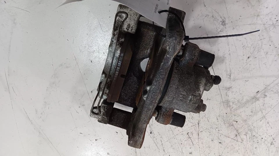 Driver Left Brake Caliper Front Fits 20 21 22 23 Ford Escape - Image 2 of 4