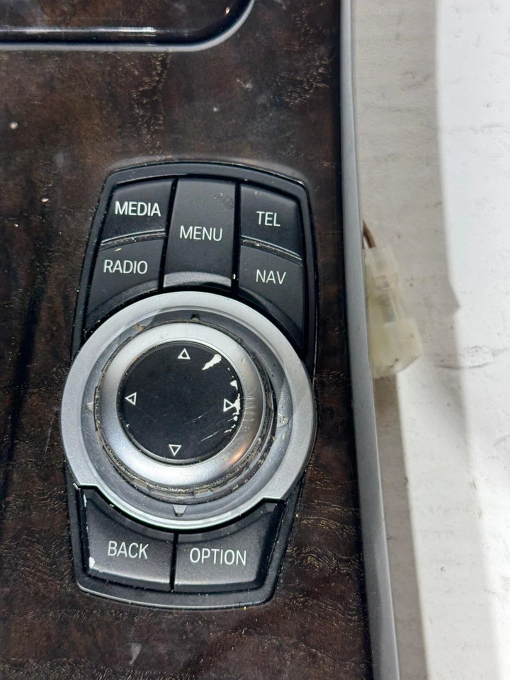 BMW F10 serie 5 2011-2016 consola central palanca de cambios portavasos bisel de ajuste OEM Foto 4 de 4