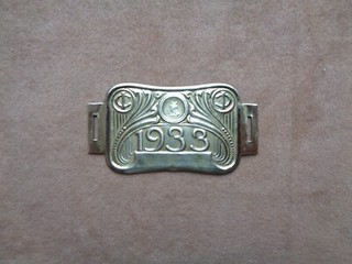 ANNÉE 1933 PLAQUE FISCALE DE VÉLO EN LAITON