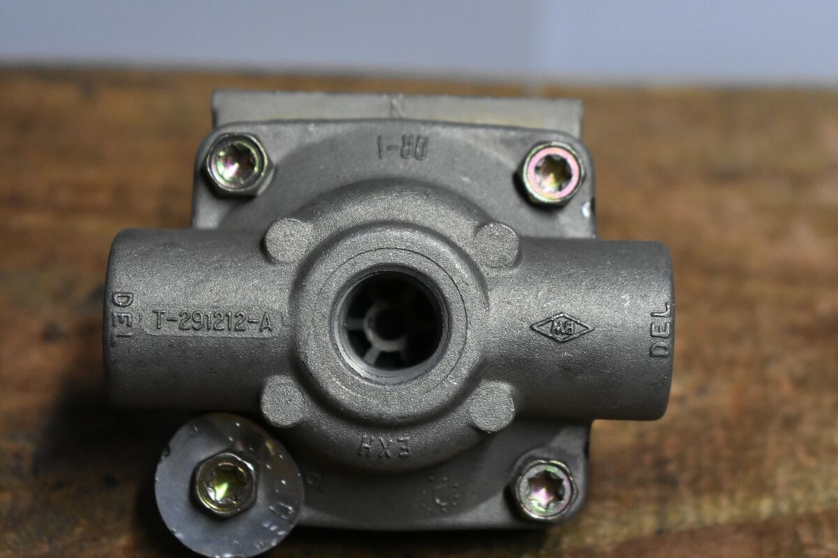 BENDIX 288251 DIRECTIONAL CONTROL VALVE LINEAR NSN 4820-00 BENDIX 288251 DIRECTIONAL CONTROL VALVE LINEAR NSN 4820-00