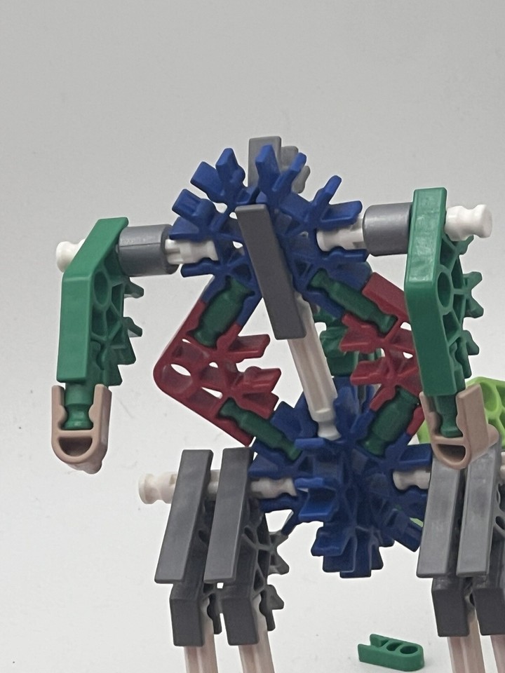 K'Nex 35 Model Building Set 35 Unique Models 480 Pieces 7+ 12418 2014