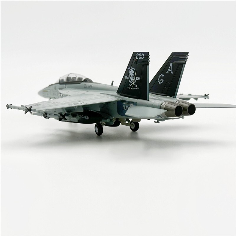 Wltk 1/72 US Navy F/A-18 Super Hornet VFA-103 Jolly Rogers