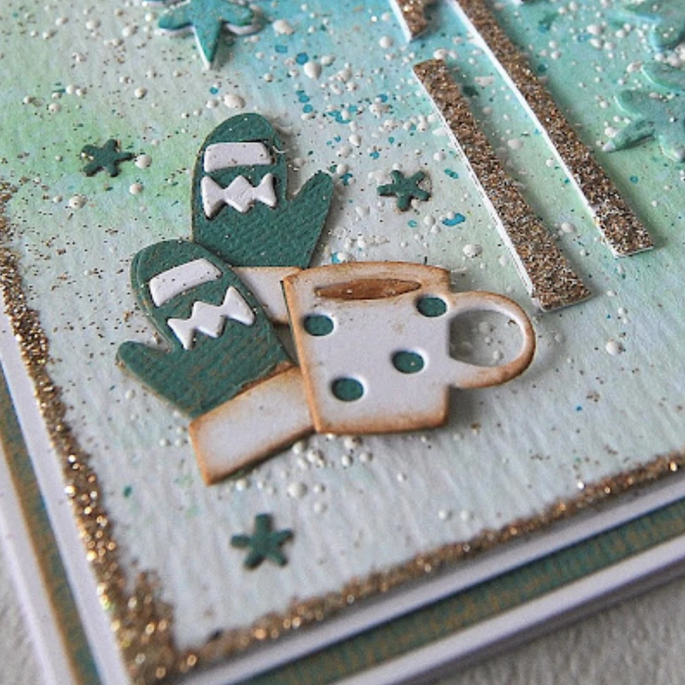 Tim Holtz Christmas Dies - Festive Things, Wreath, Tree, Stocking, Bell, 664191 - Image 3 of 4