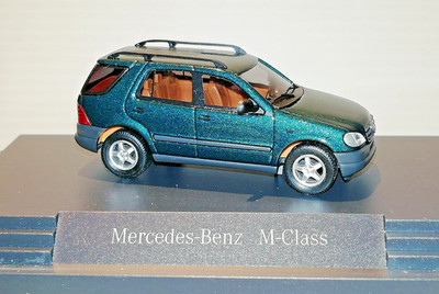 Busch Modellauto 1:87 H0 Mercedes-Benz M-Klasse (W163) ML 320 B66005641