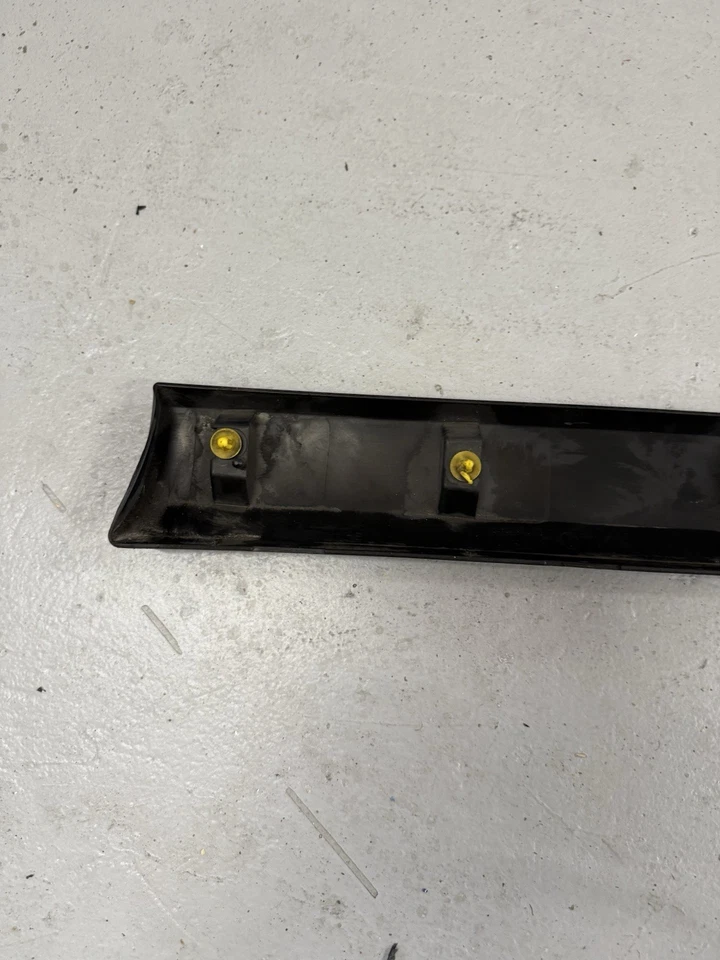 10-13 VOLVO XC60 PUERTA DELANTERA IZQUIERDA IZQUIERDA MOLDURA LADO DEL CONDUCTOR TEXTURA OEM Foto 4 de 4