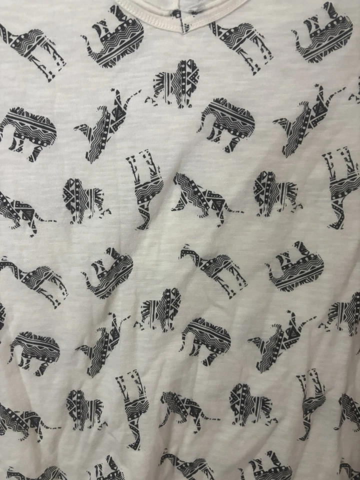 Northcrest XL Camiseta Temática Safari Tostado y Negro Manga Corta Foto 2 de 3