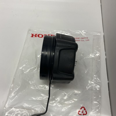 Fuel Tank Gas Cap For Honda GX160 GX200 GX270 GX340 GX390 Engines - Black Plastic Replacement Cap 5 thumbnail image