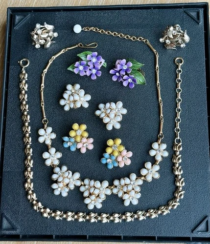 Vintage Floral Flower Rhinestone Costume Jewelry Lot Earrings & Necklace
