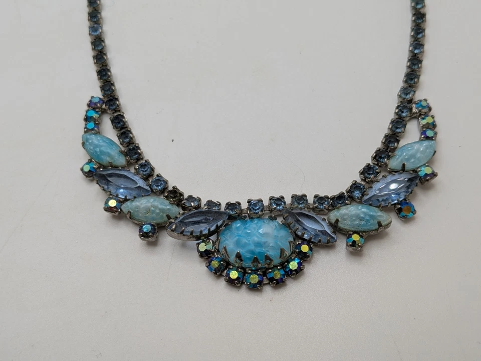 Vintage 60s D & E Juliana Art glass Blue cabochons Open Back Rhinestone Necklace - Image 4 of 4