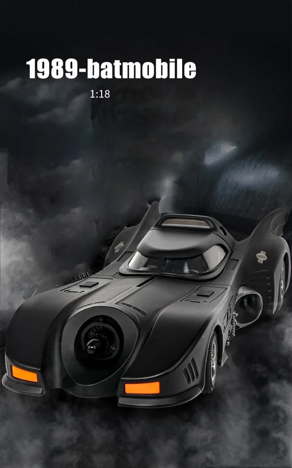 BATMOBILE 1989 MODELLO auto pressofuso BATMAN DC Comics WB QY Toys 1:18 luci LED - Immagine 2 di 4