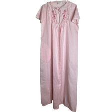Vtg JCPenney Robe House Coat Size Large Pink Button Up Lace Feminine Embroidered