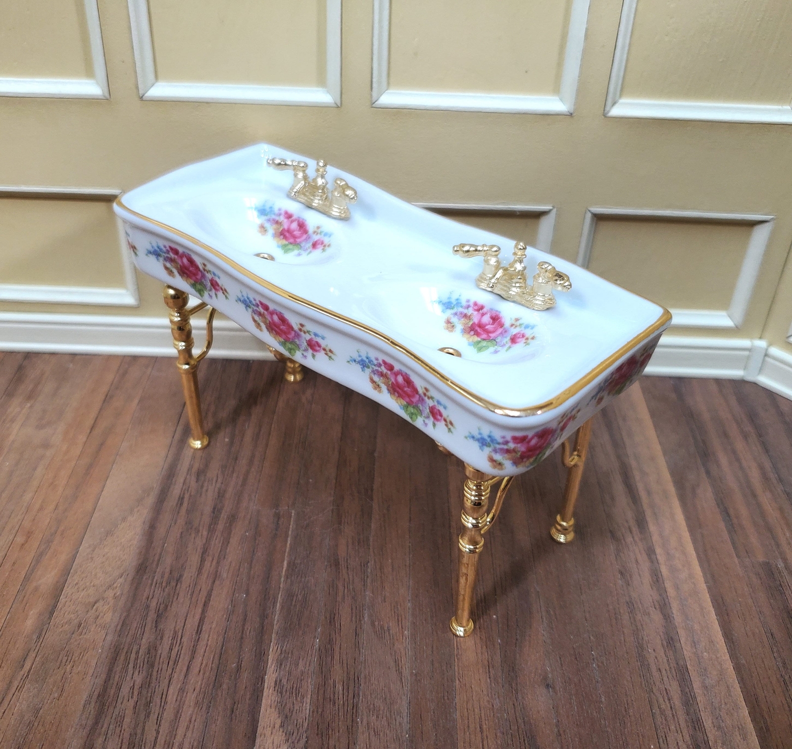 Dollhouse Double Sink Bathroom Dresden Rose  Reutter Porcelain 1:12 Scale