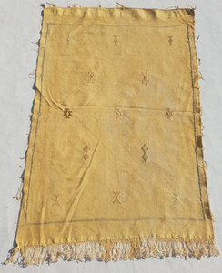 Vintage Traditional Handcrafted Berber Kilim Rug for Home Décor 125x88 cm