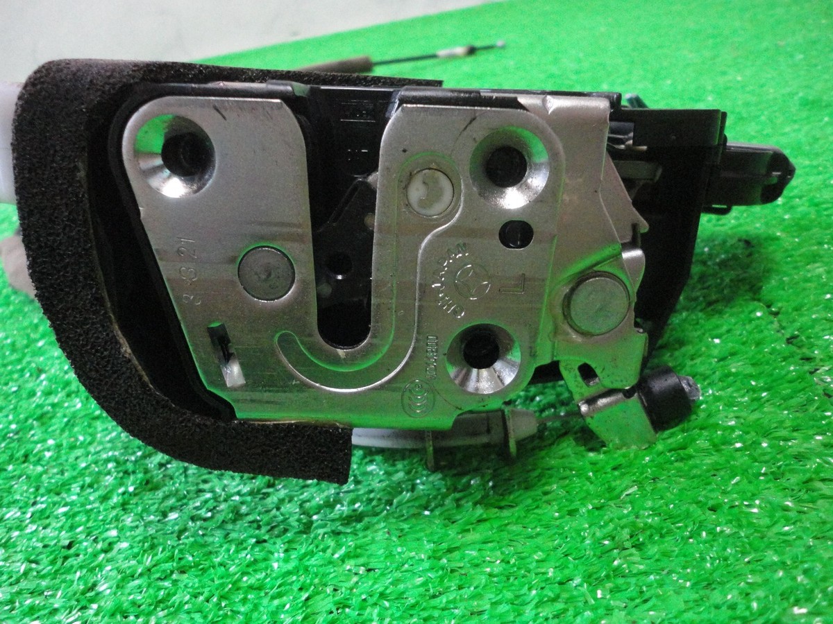NISSAN SERENA HC26 Genuine Door Latch Lock Actuator Front Left