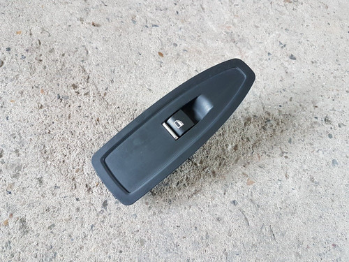 BMW 3er F30 F31 LCI Schalter Fensterheber vorne rechts 7403884 9208107