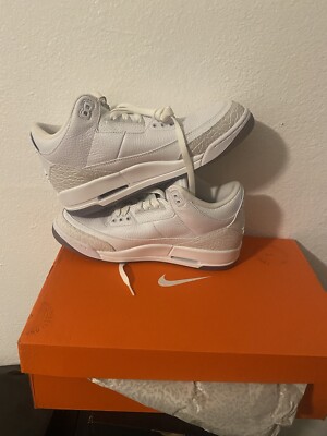 Triple White Jordan 3 size 8.5 Nike Air Jordan 3 Retro Pure White 2018 size 8.5 136064–111  main image 3