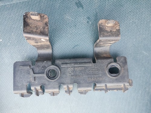 2010 LAND ROVER DISCOVERY 4 REAR LEFT BUMPER BRACKET DQL000071