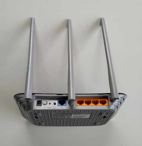 TP-LINK Archer C20 AC750 300Mbps Dual-Band Wireless Router - Picture 4 of 4