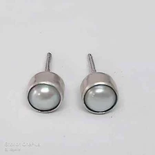 Pearl Finishing Touch studs Earring For Women 925 Silver Sundance style