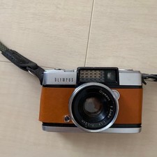 Olympus compact film camera E.Zuiko lens Used From Japan