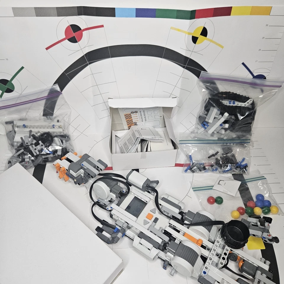 Lego Mindstorms NXT 2.0 Set 8547, Incomplete Set, Missing Parts, Good Condition - Image 2 of 4