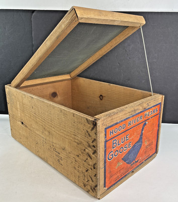 Vintage Blue Goose Hood River Pears Produce Crate converted to Pigeon Bird Box