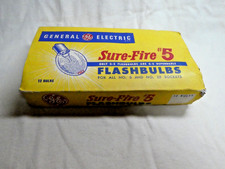Vintage General Electric Sure Fire 5 Flashbulbs 8 clear 3 blue