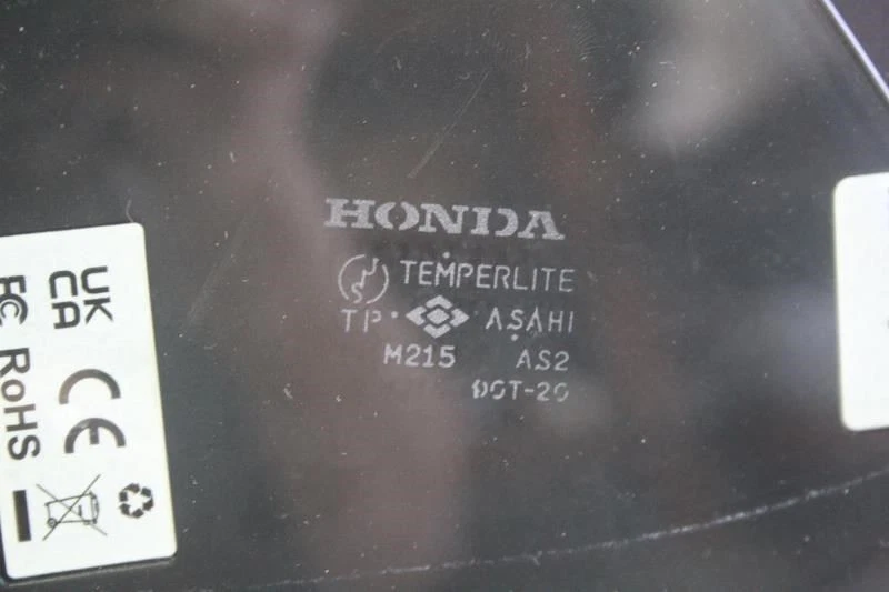 1996 ACURA INTEGRA LEFT DRIVER SIDE REAR DOOR GLASS WINDOW - Image 2 of 4