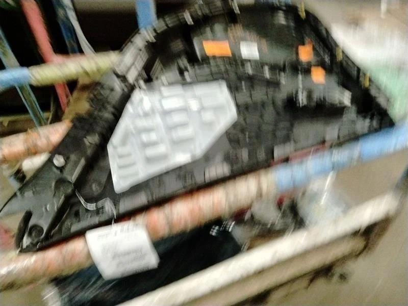 Panel de moldura de puerta trasera izquierda del conductor para Chevrolet Malibu 2015 2683141 Foto 2 de 4