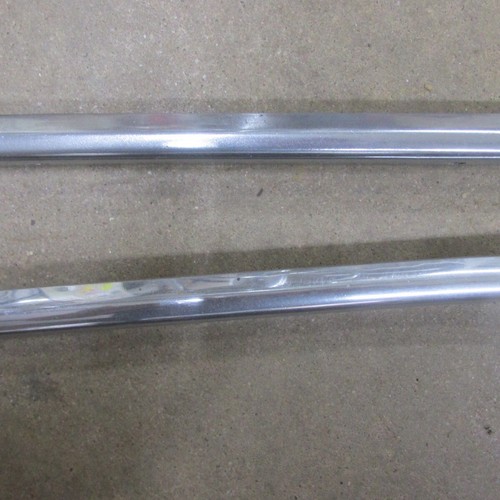 68 1968 OLDSMOBILE CUTLASS 442 ORIGINAL GM FRONT EYEBROW MOLDINGS 398274 398275 - Picture 3 of 6