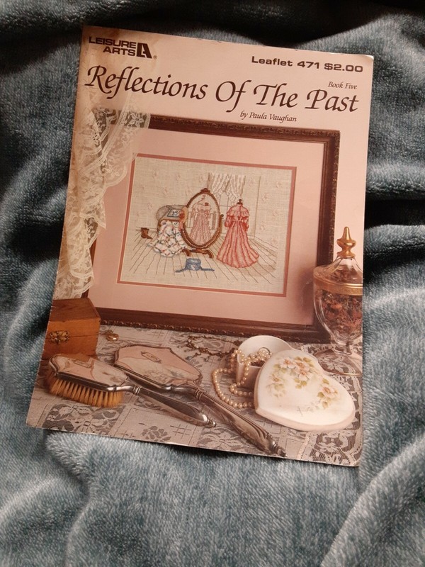 Leisure Arts Leaflet 471  Reflections of The Past  Cross Stitch Pattern 1986