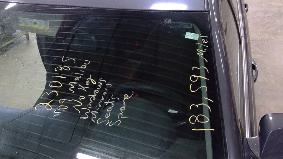 Used Front Left Seat Belt Front fits: 2009 Chevrolet Malibu classic style emblem Foto 2 de 4