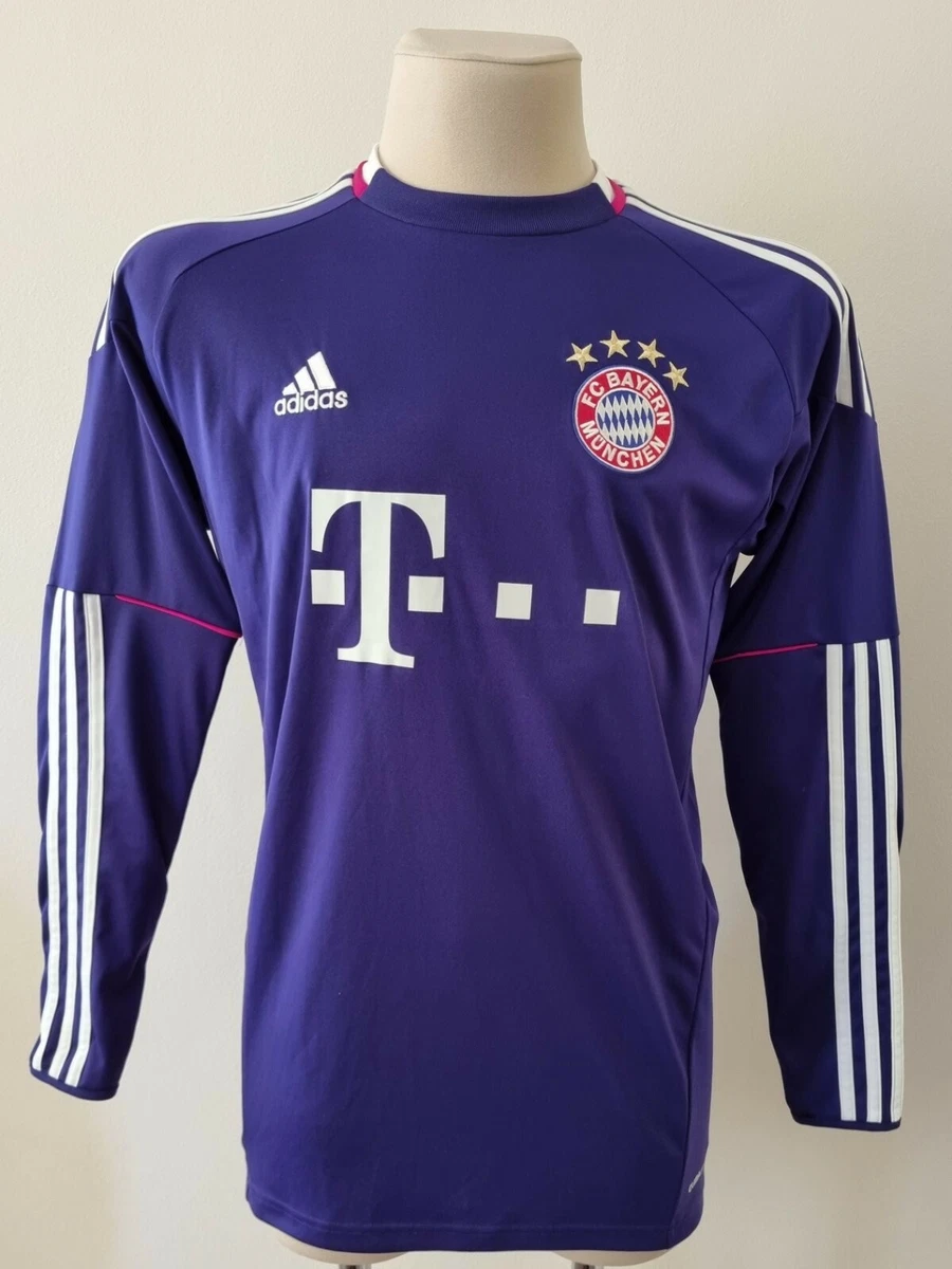 Bayern Munich 2010 2011 Goalkeeper football Adidas Player Issue