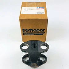 Mopar J8130296 Yoke Front Shaft Dana Spicer OEM NOS 81-86 SJ Che Wag J10 J20