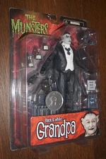 The Munsters Grandpa Toys R Us Black & White Action Figure NEW Diamond Select