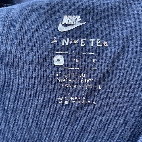 The Nike Tee Embroidered T-shirt XL Regular Navy Blue Sportswear Men's See Pics - Picture 3 of 9
