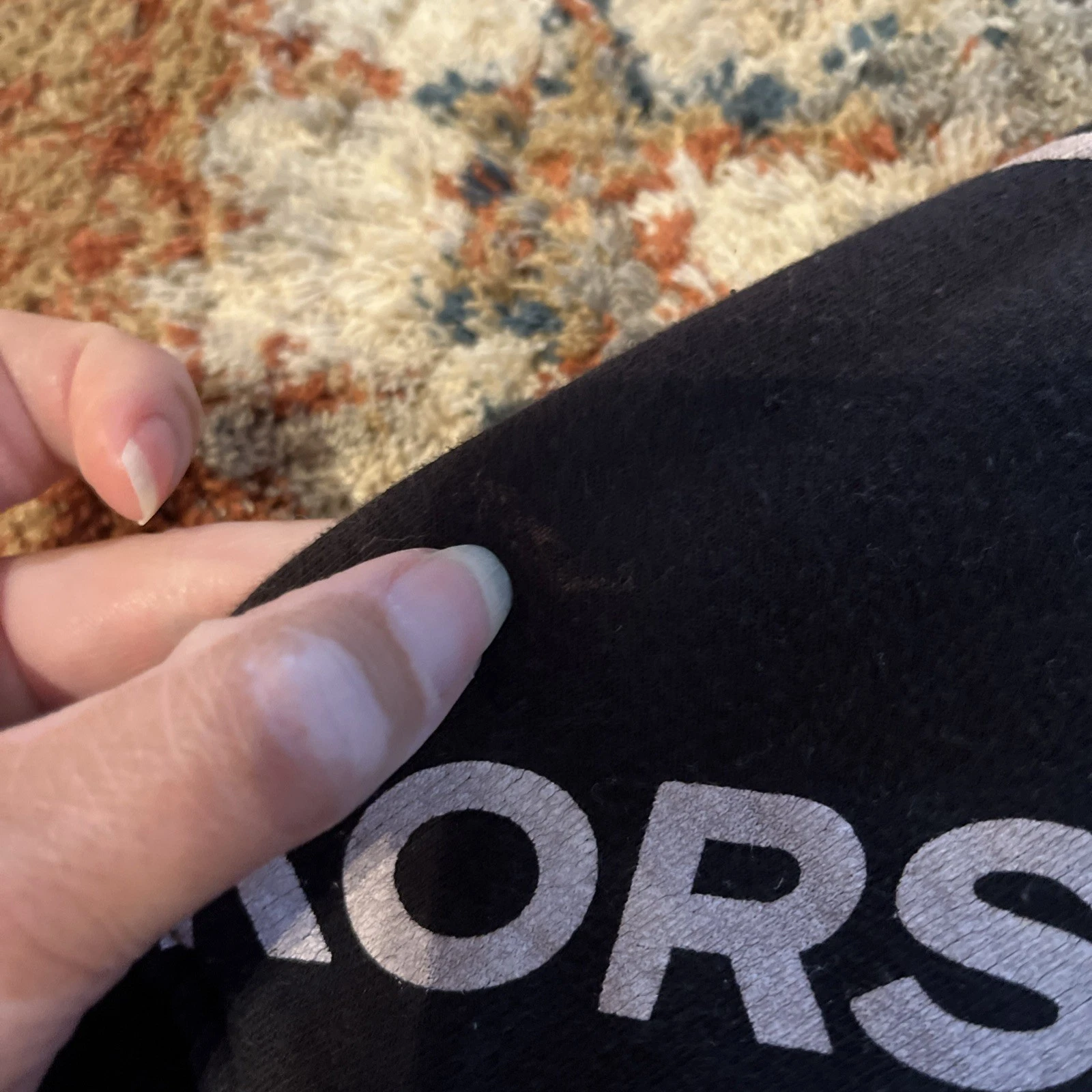 Felpa manica lunga Michael Kors monogramma verticale grande bianco e nero