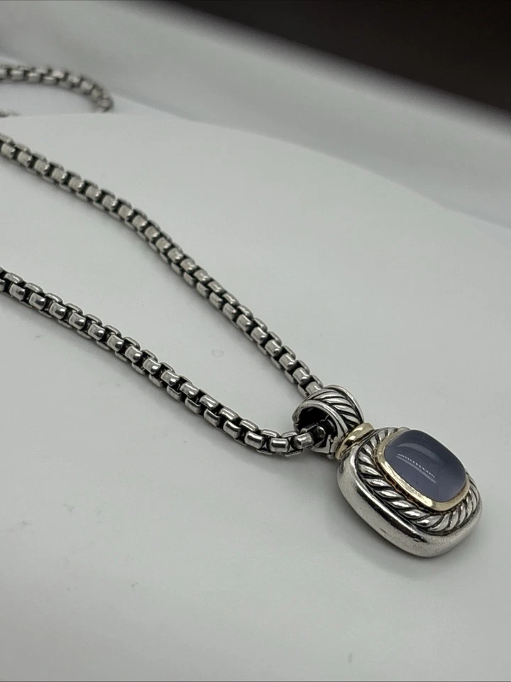 David Yurman 14k 金纯银 Noblesse Chalcedony 带 32 英寸链条 — 第 3/3 张图片