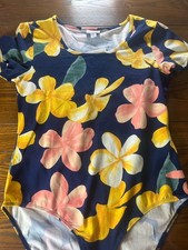 NWT LuLaRoe Faith Women  s Bodysuit Floral Pattern Short Sleeve Size Large