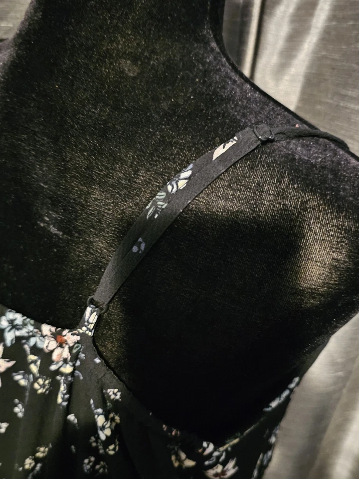 My Michelle Mujer Pantalón Mono Mameluco Grande Negro Floral Sin Mangas  Foto 4 de 4