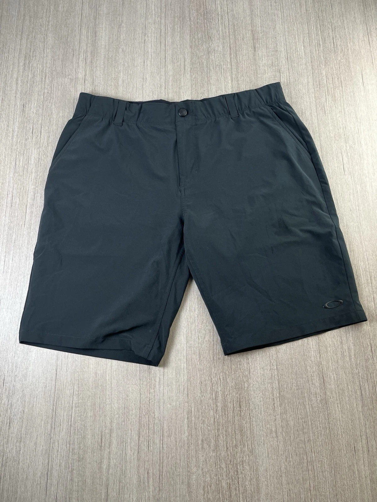 Oakley Skull Golf Shorts Mens Performance Stretch Black Size 36 Quick Dry